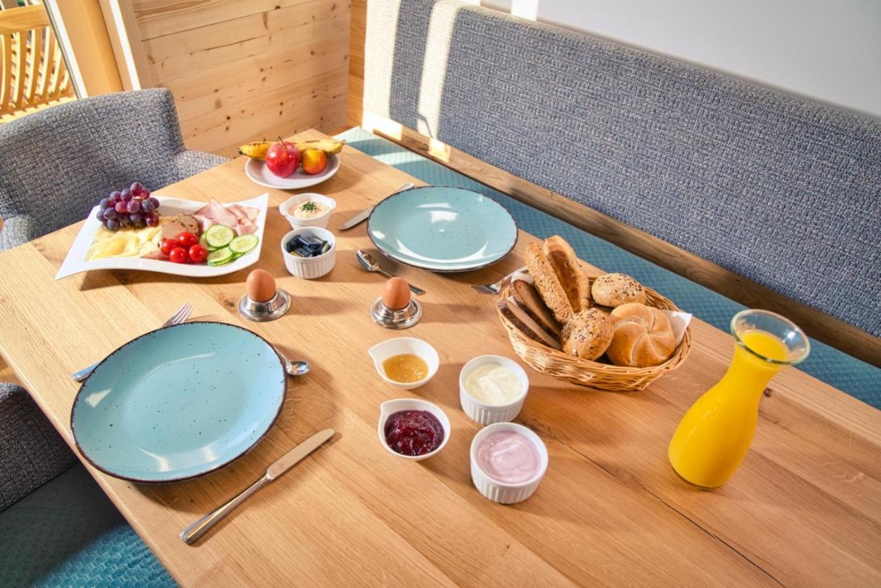 Zum Wohle Aparthotel Oberwoelz Stadt Eksteriør bilde